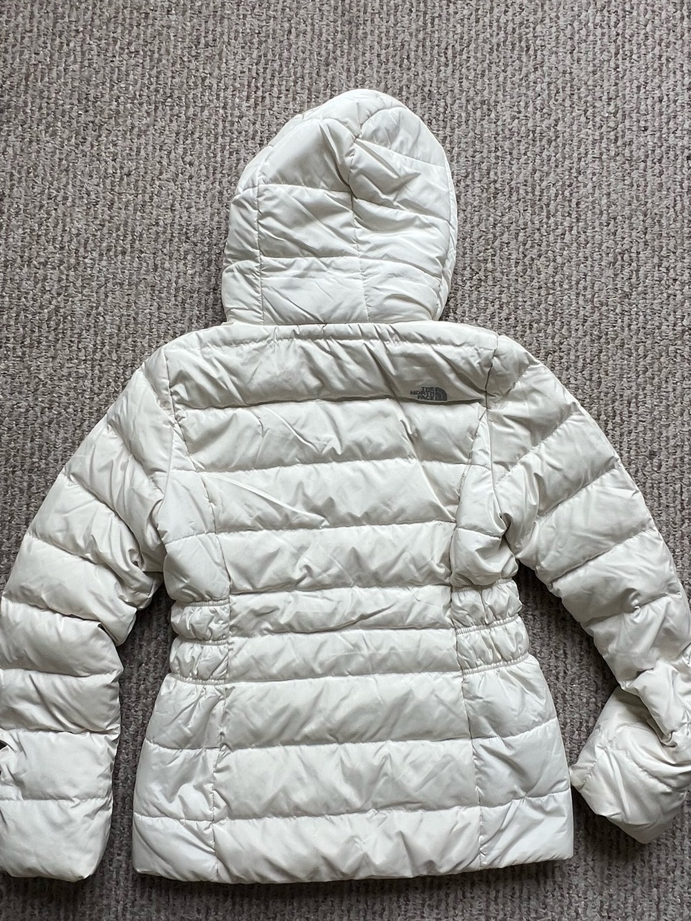 The North Face Women's Cream Quilted Hooded Puffer Jacket - Picture 2 of 10
